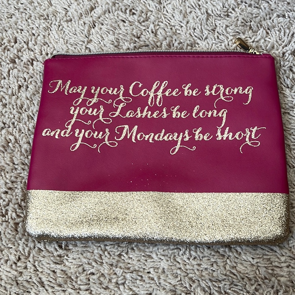 NWOT makeup bag